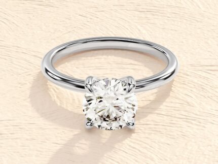 4 Prong Setting Round Cut 2 ct Lab Grown Diamond Engagement Ring