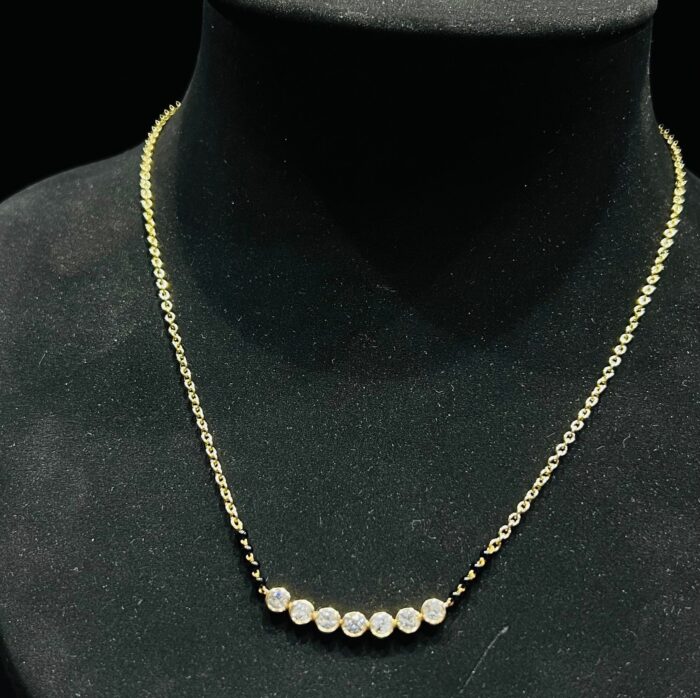 18K Solid Gold 1.02 CT Elegant Bezel-Set Natural Diamond Mangalsutra