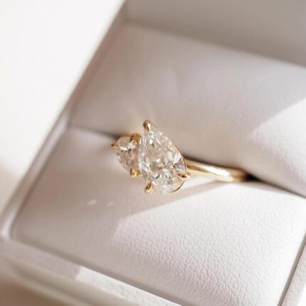 18K Solid Gold 2CT Pear Cut Diamond Toi et Moi Engagement Ring
